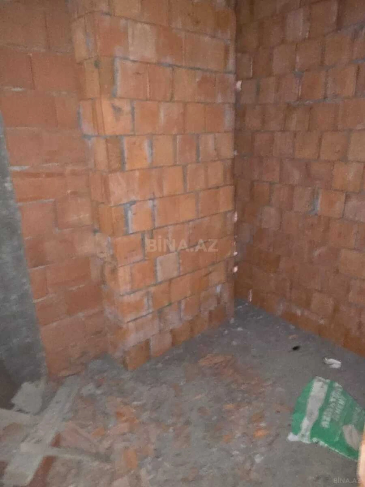 Satılır 1 otaqlı mənzil 55 m²