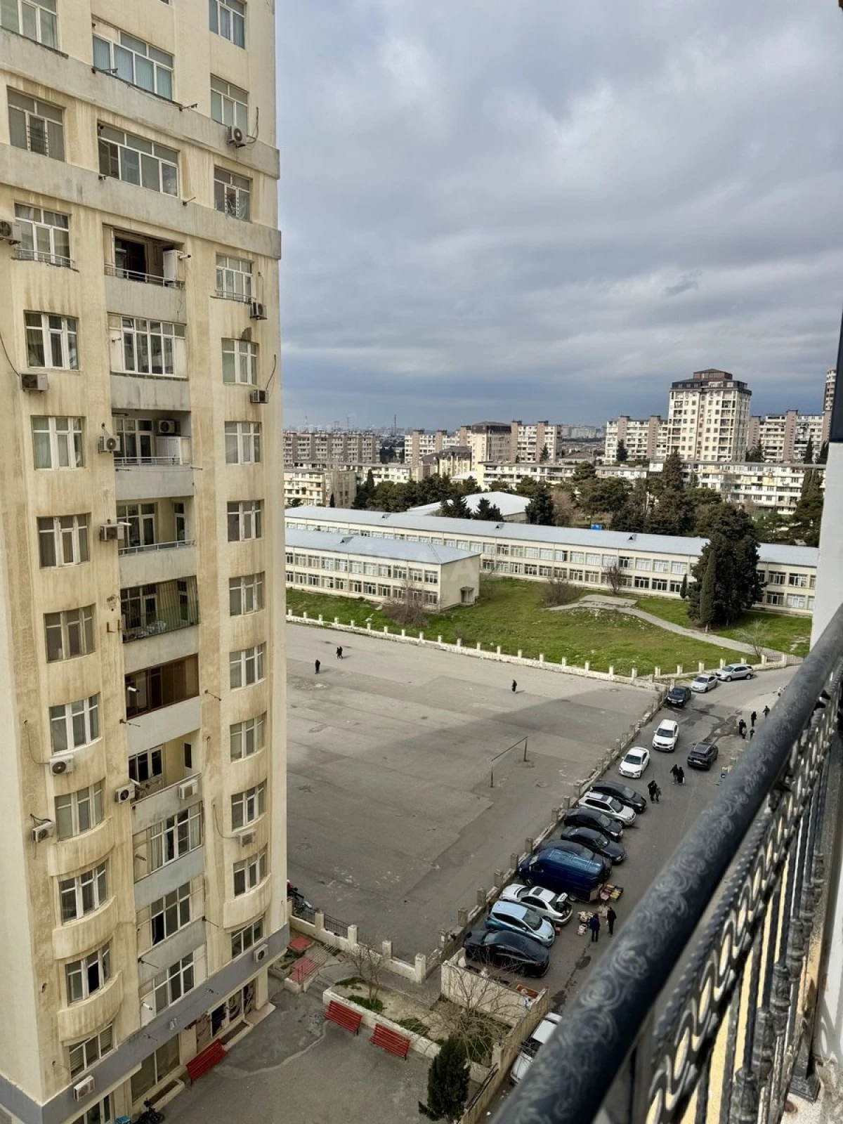 Satılır 3 otaqlı mənzil 106 m²