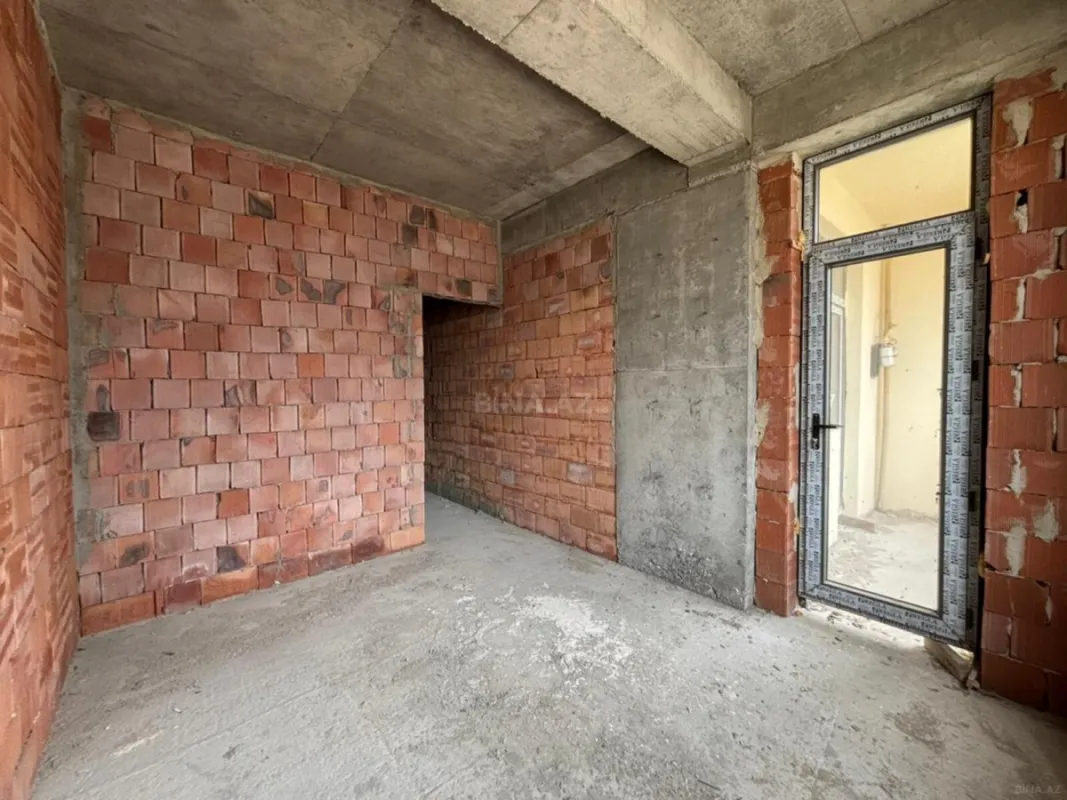Satılır 2 otaqlı mənzil 63 m²