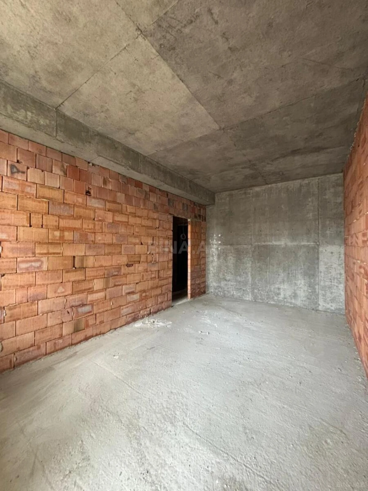 Satılır 2 otaqlı mənzil 63 m²