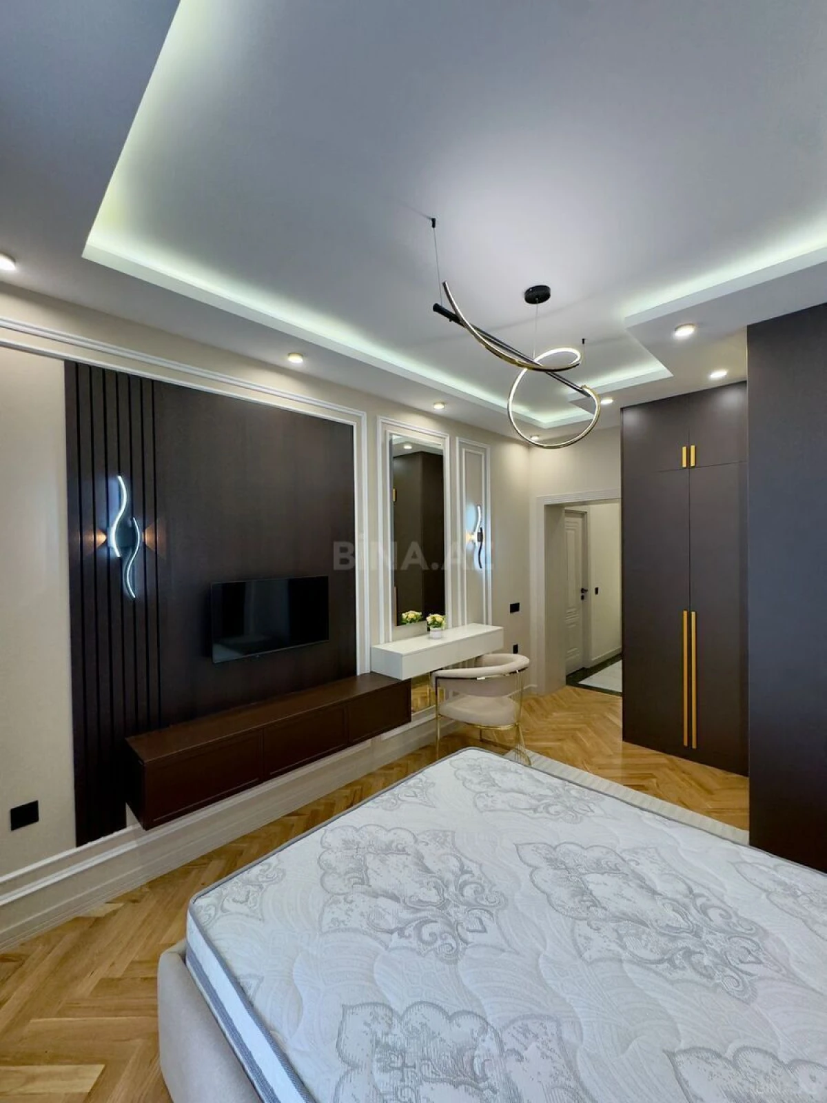Satılır 3 otaqlı mənzil 100 m²