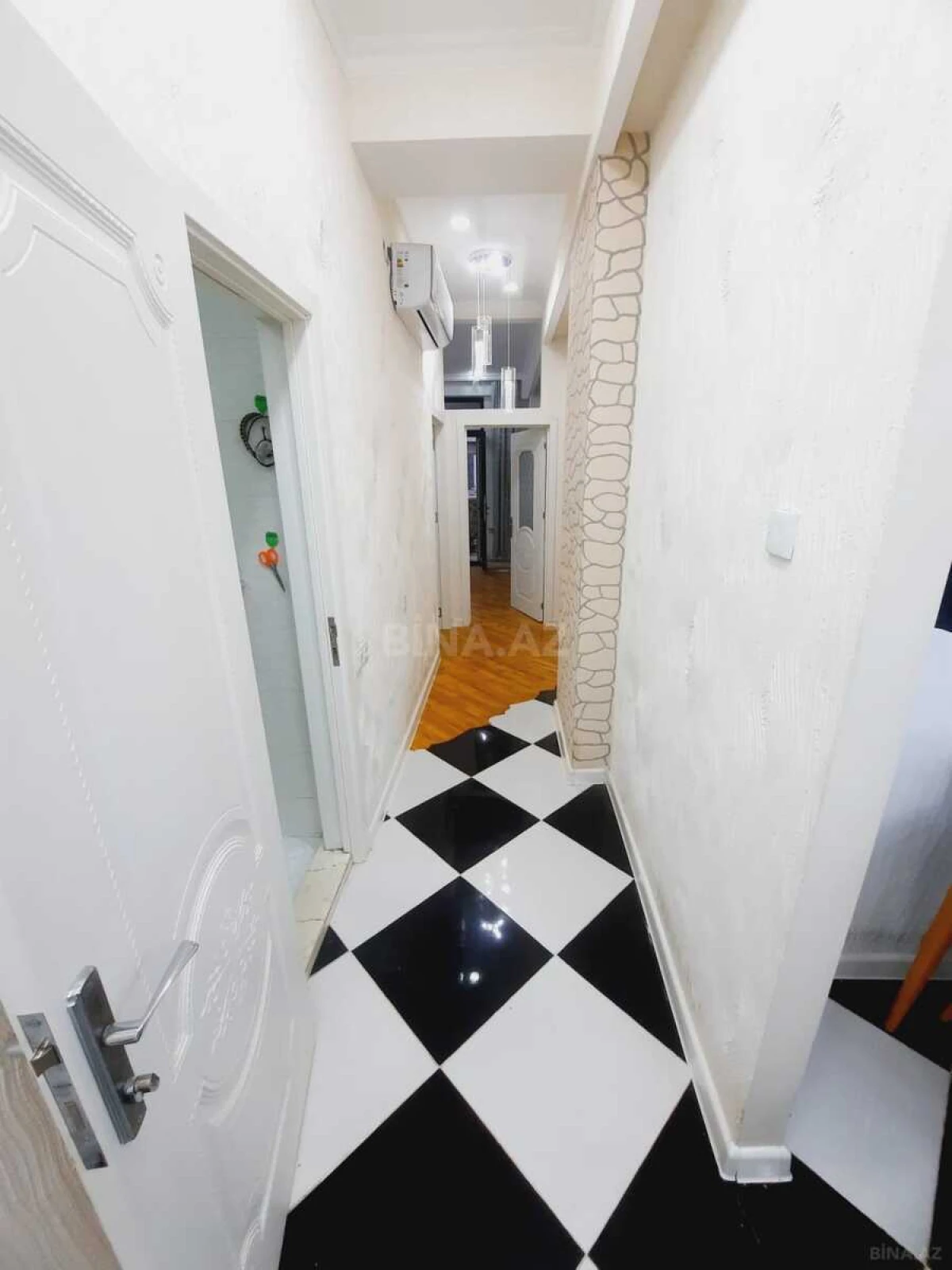 Kirayə verilir 2 otaqlı mənzil 56 m²