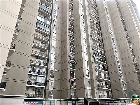 Satılır 3 otaqlı mənzil 133 m² — Bakı, Həzi Aslanov qəs. 3 otaq 133.00 m²