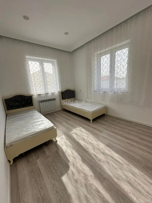 Satılır 4 otaqlı həyət evi 340 m²