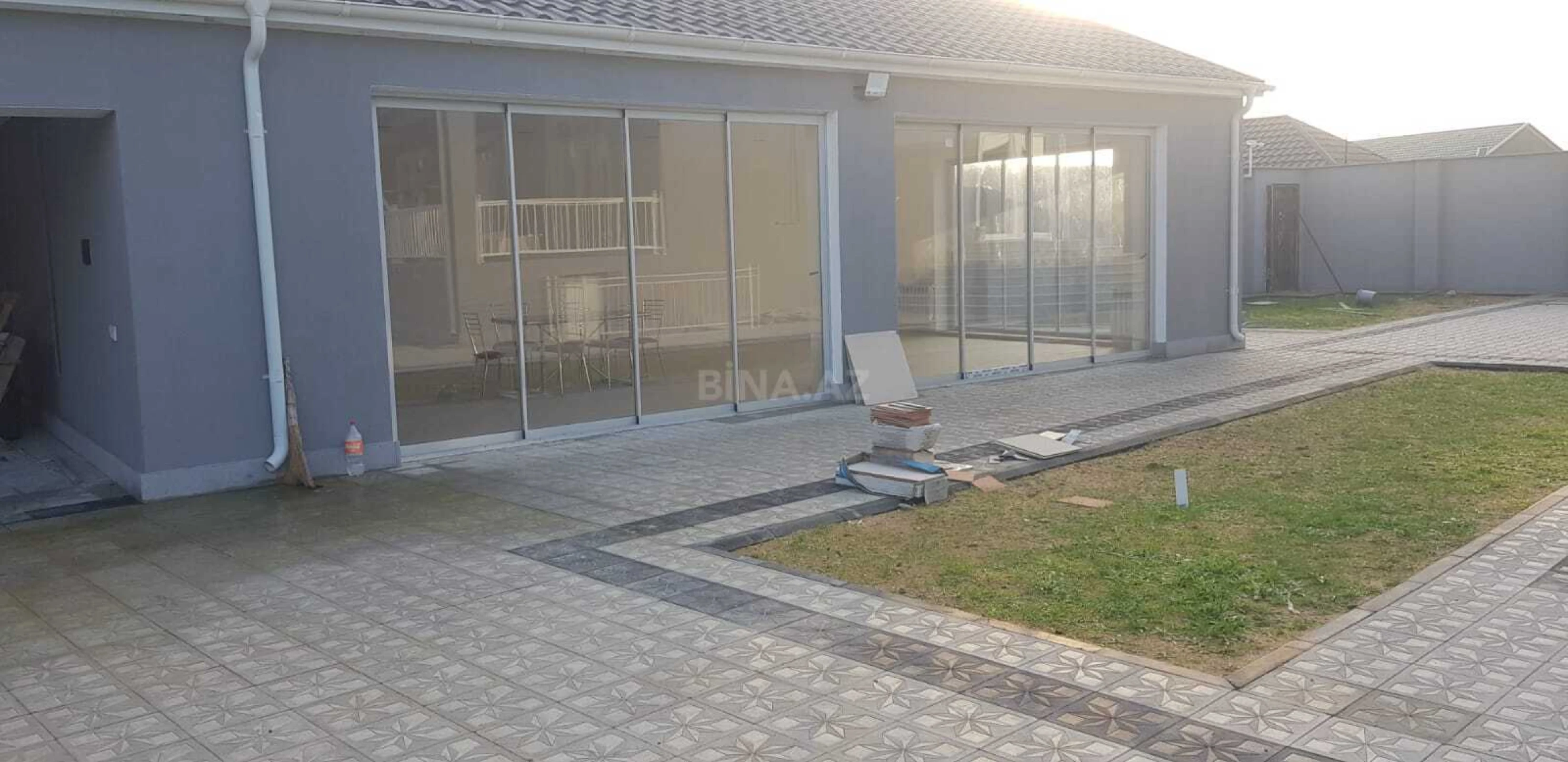 Satılır 4 otaqlı həyət evi 340 m²
