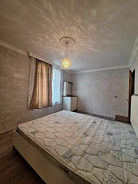 Kirayə verilir 2 otaqlı mənzil 50 m²