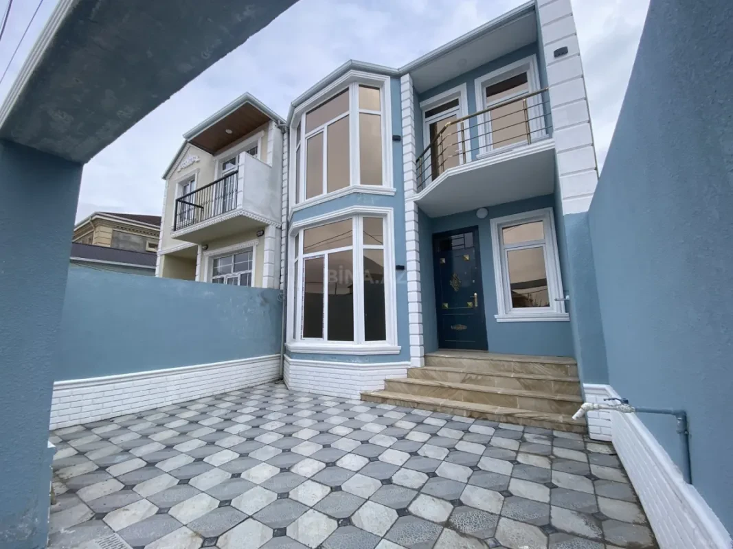 Satılır 5 otaqlı həyət evi 140 m²