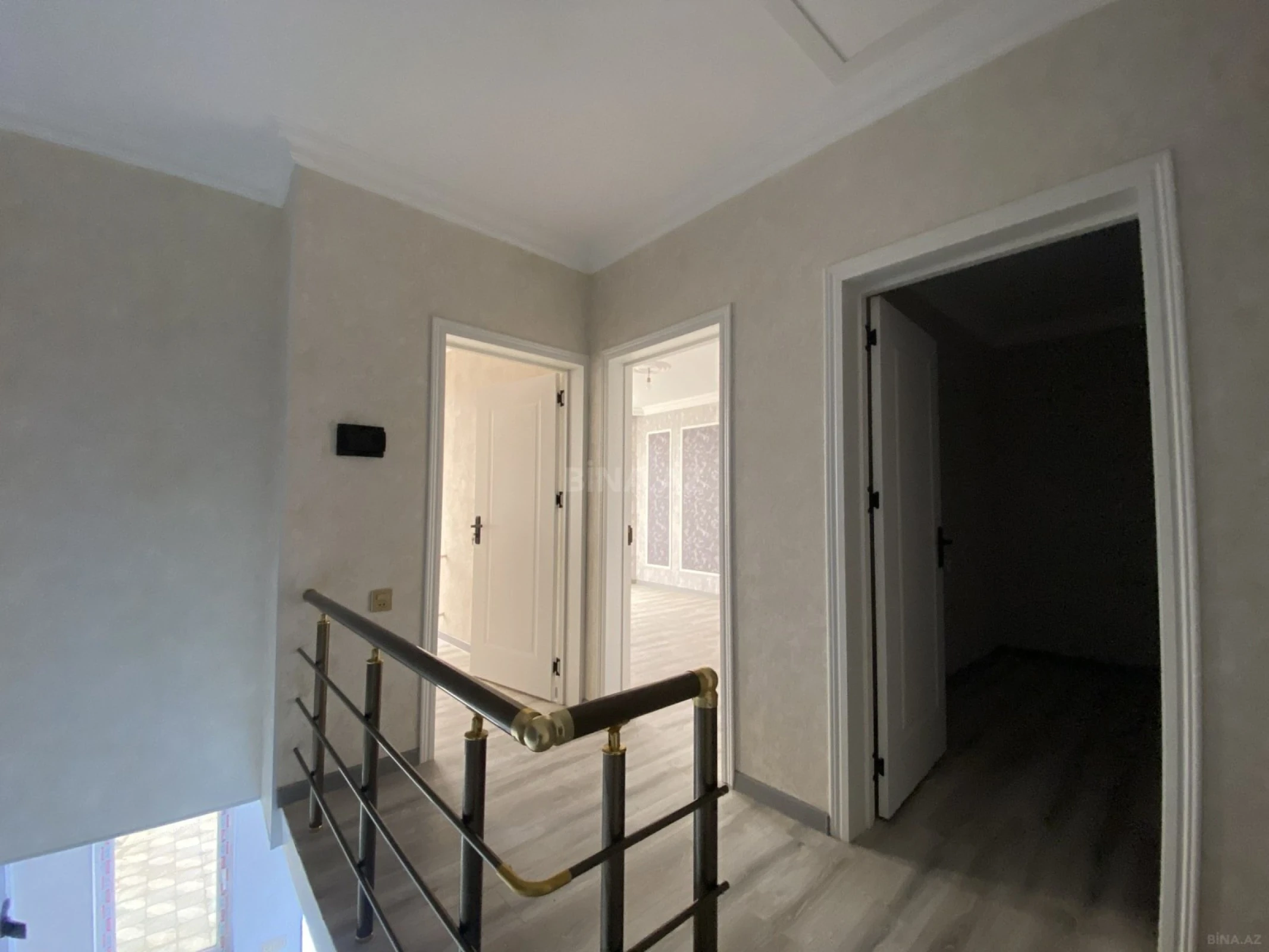 Satılır 5 otaqlı həyət evi 140 m²