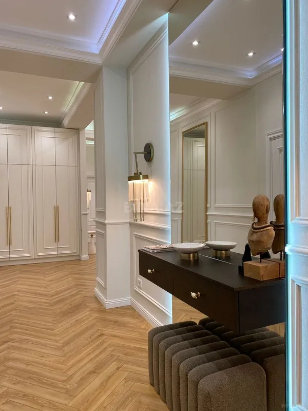 Satılır 4 otaqlı mənzil 250 m²