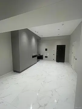 Kirayə verilir 2 otaqlı mənzil 117 m²