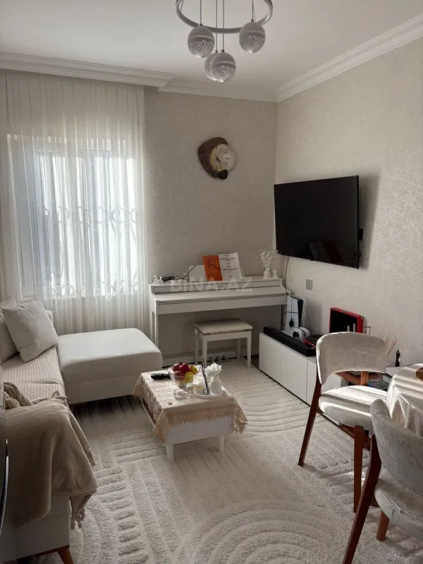 Satılır 2 otaqlı mənzil 45 m²