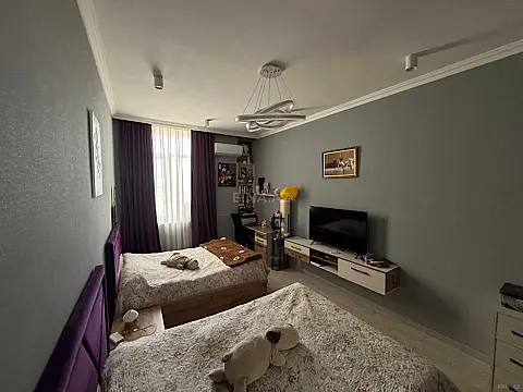 Satılır 3 otaqlı mənzil 110 m²