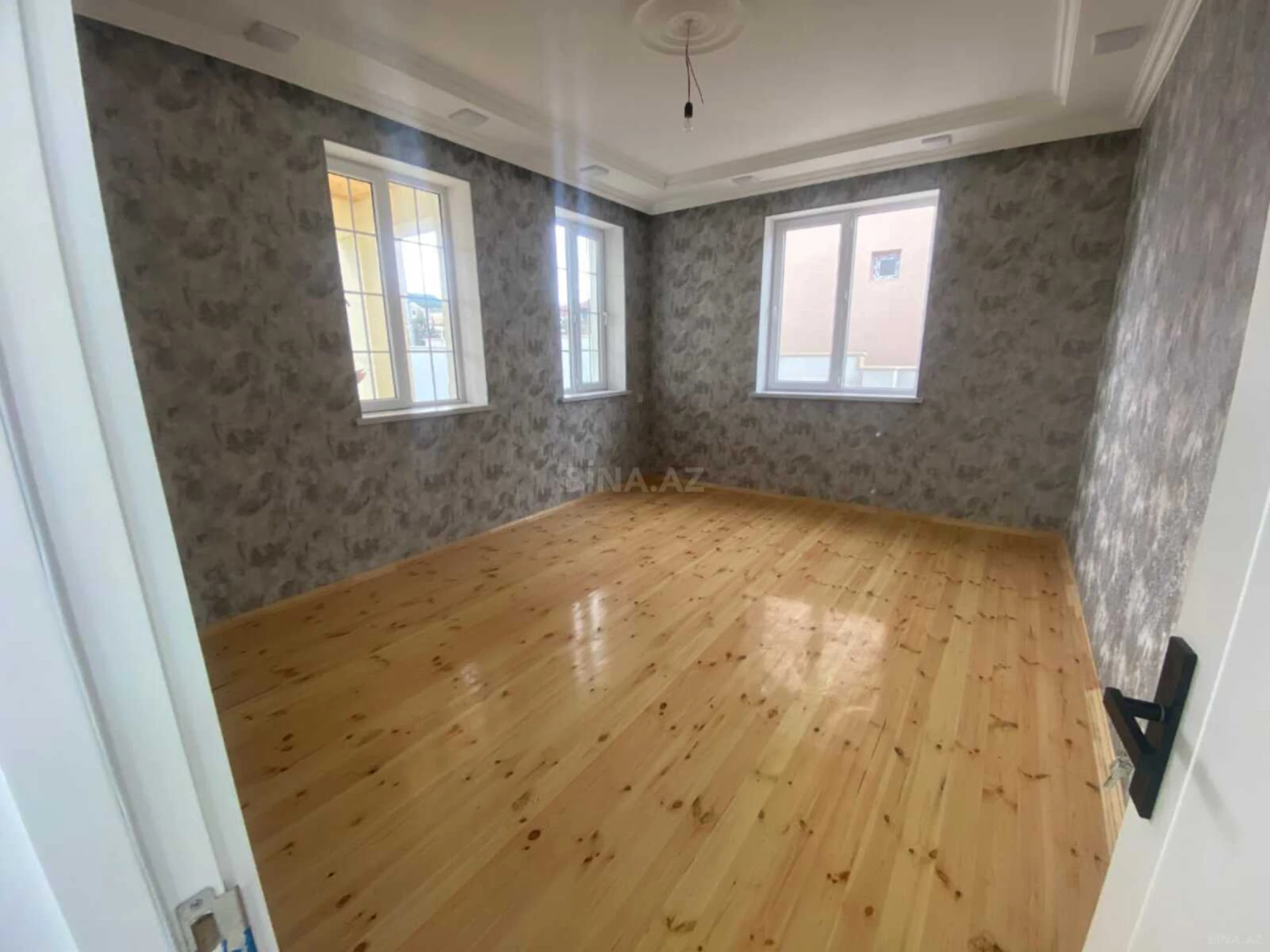 Satılır 3 otaqlı həyət evi 117 m²