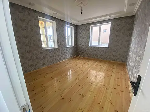 Satılır 3 otaqlı həyət evi 117 m²