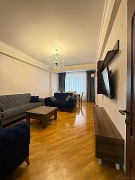 Satılır 3 otaqlı mənzil 120 m² — Bakı, İnşaatçılar 3 otaq 120.00 m²