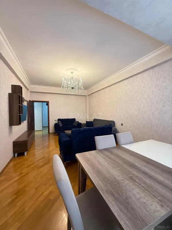 Satılır 3 otaqlı mənzil 120 m²