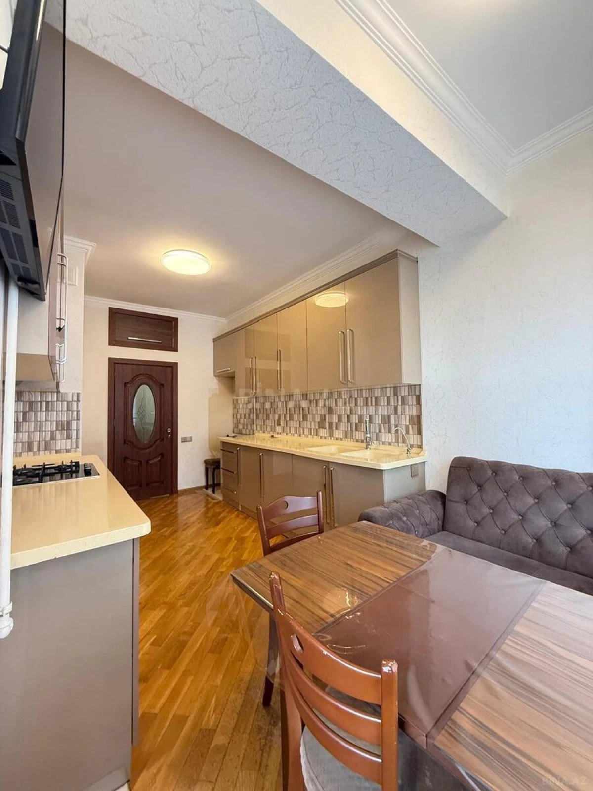 Satılır 3 otaqlı mənzil 120 m²