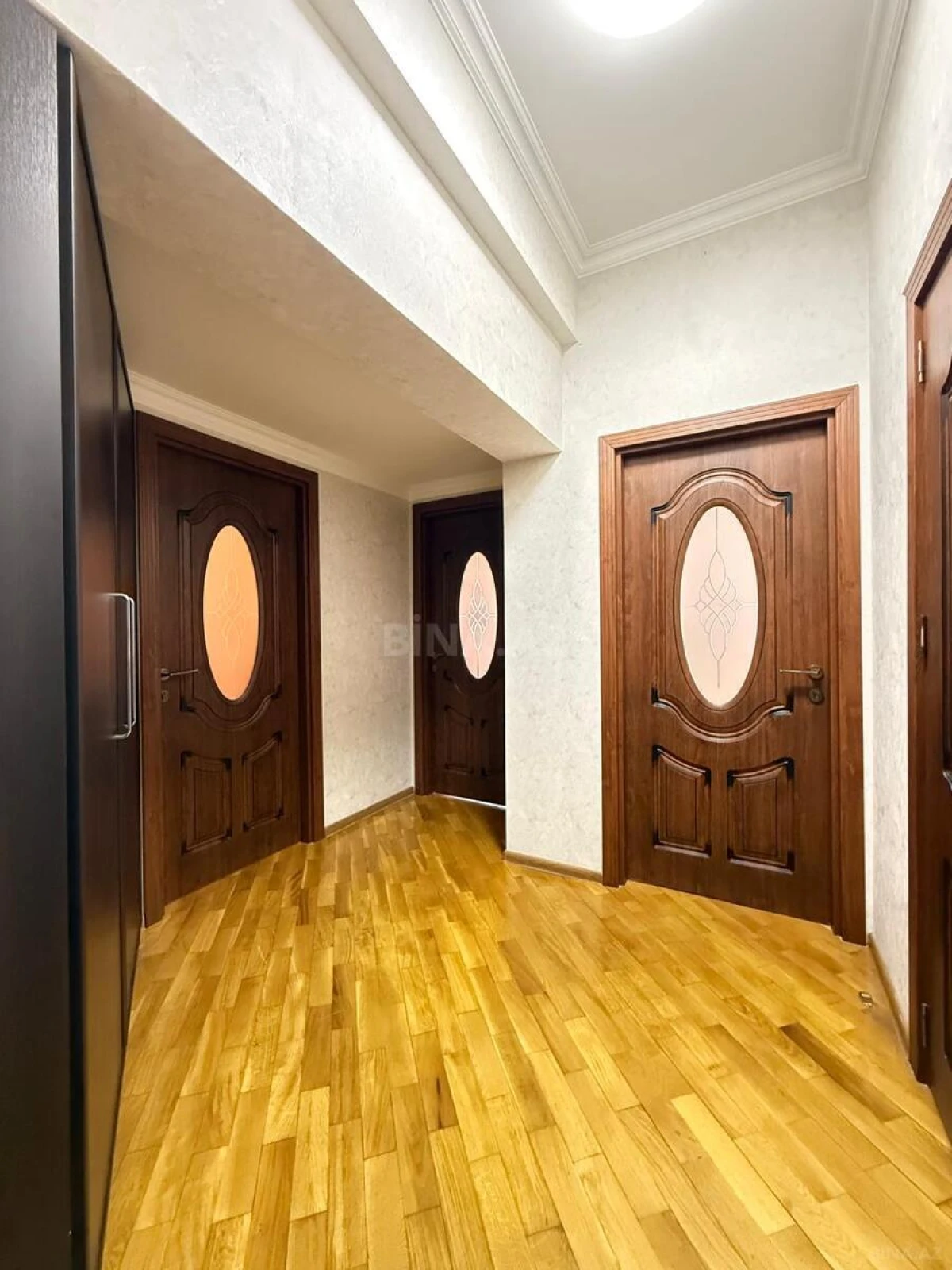 Satılır 3 otaqlı mənzil 120 m²