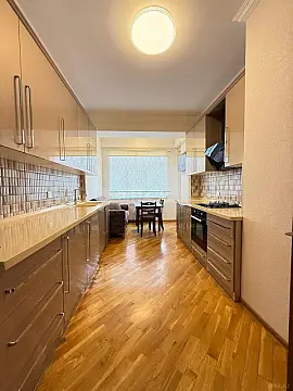 Satılır 3 otaqlı mənzil 120 m²