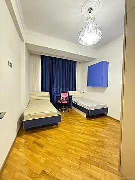 Satılır 3 otaqlı mənzil 120 m²
