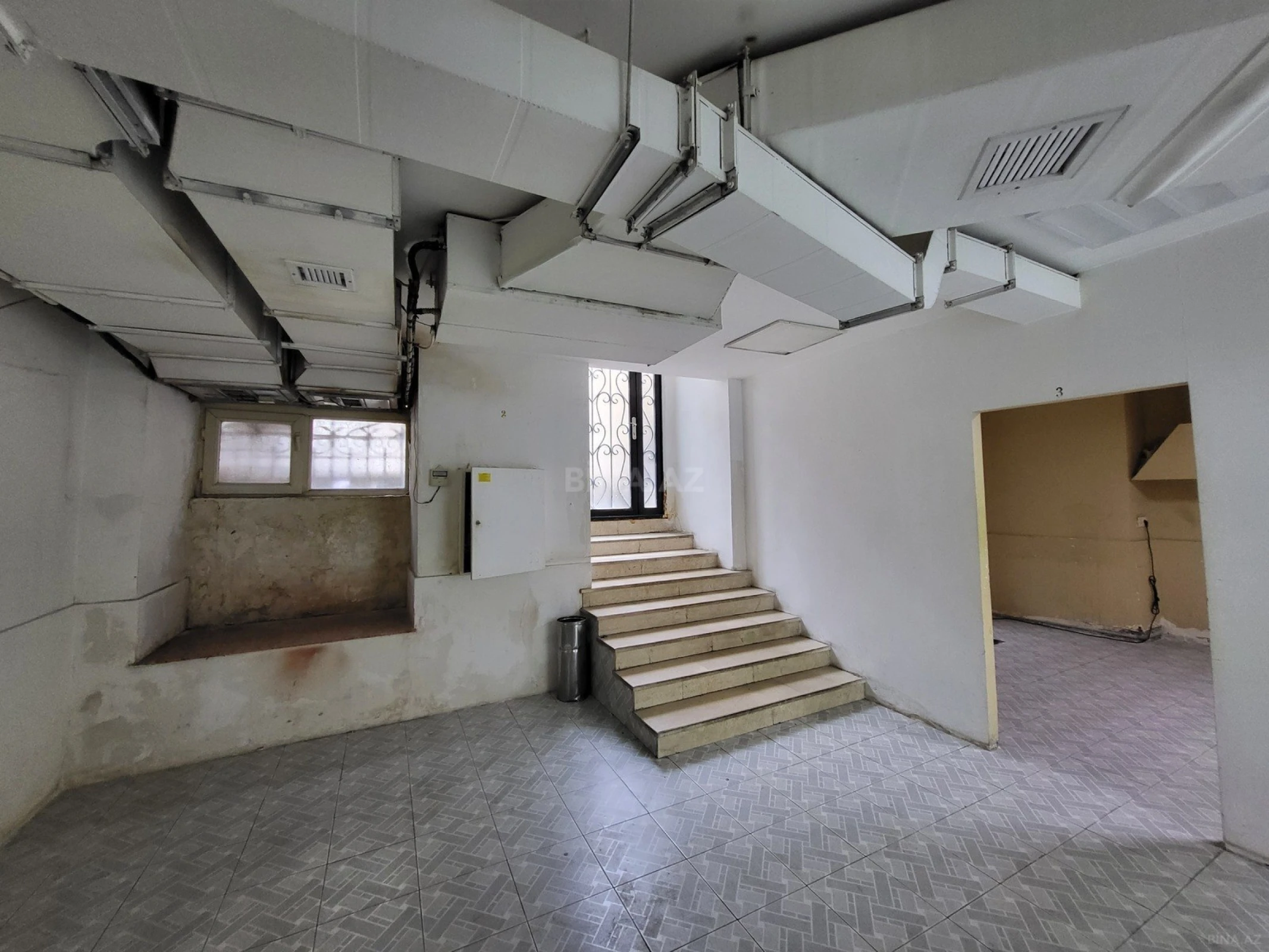 Kirayə verilir obyekt 160 m²