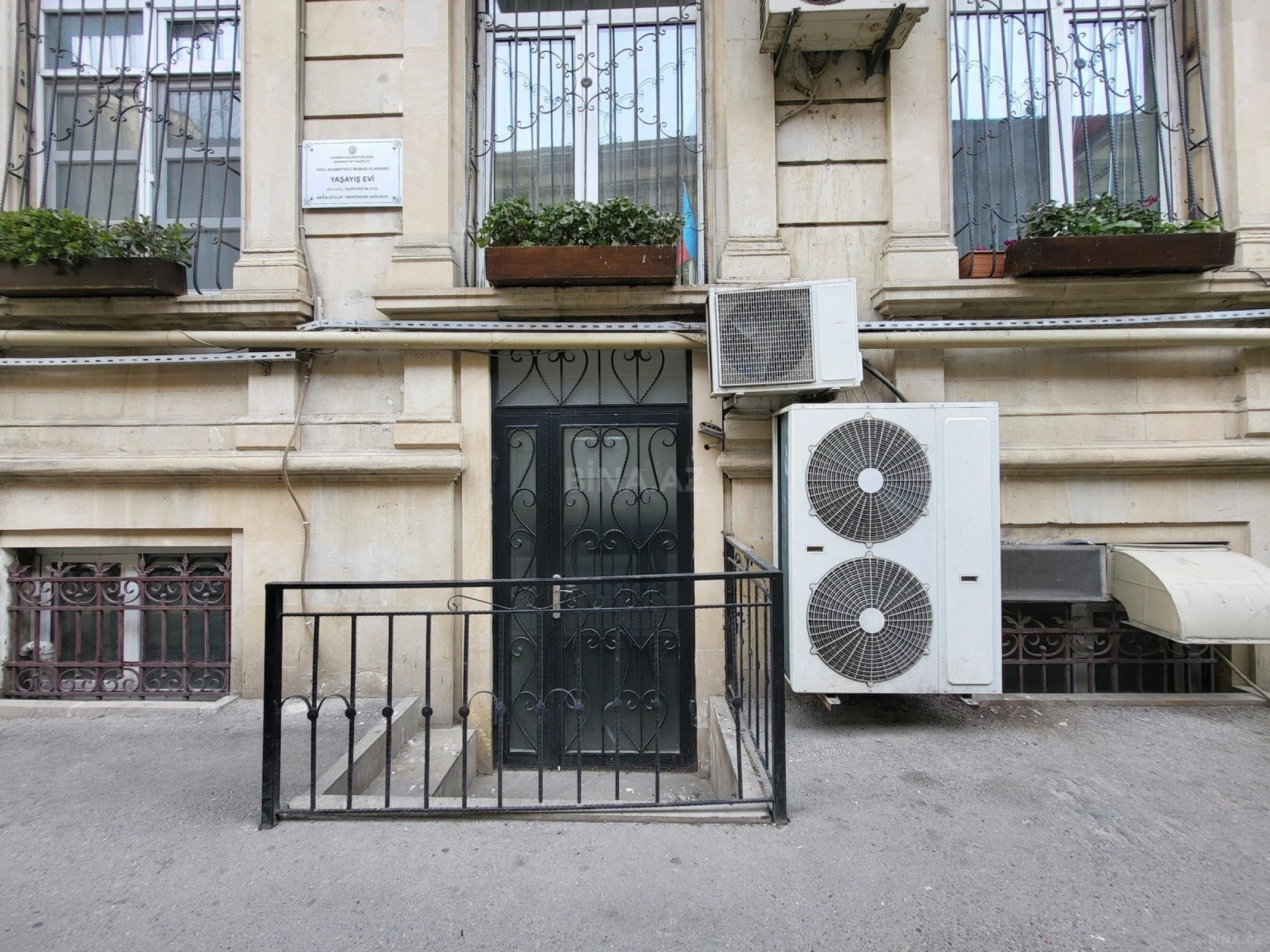 Kirayə verilir obyekt 160 m²