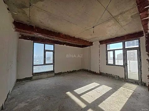 Satılır 3 otaqlı mənzil 134 m²