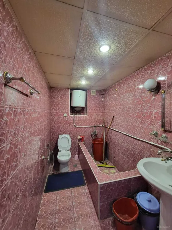 Kirayə verilir 2 otaqlı ofis 60 m²