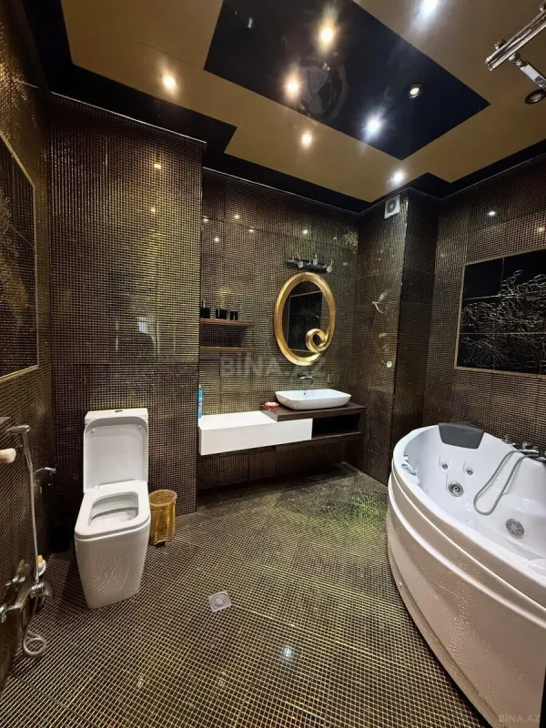 Satılır 4 otaqlı mənzil 185 m²