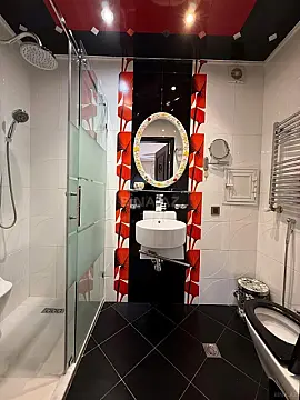 Satılır 4 otaqlı mənzil 185 m²