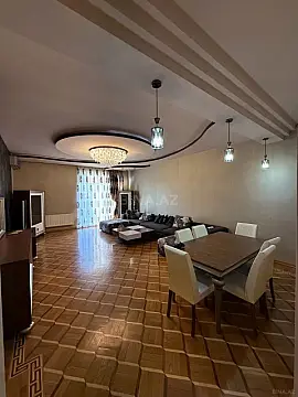 Satılır 4 otaqlı mənzil 185 m²