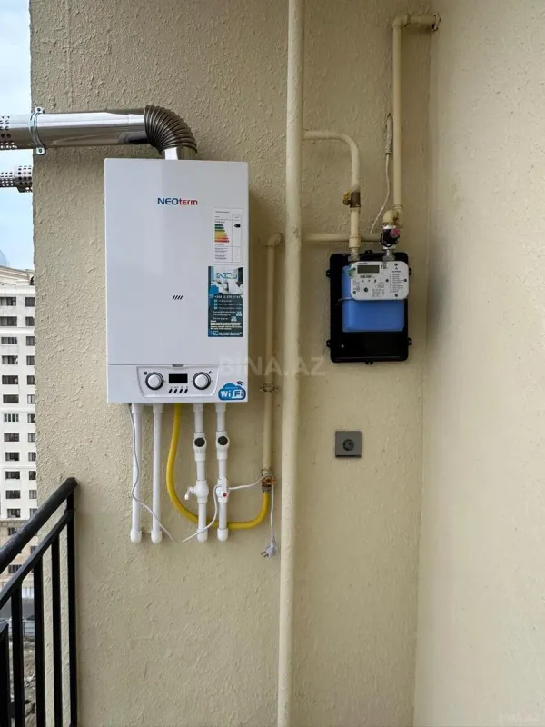 Satılır 2 otaqlı mənzil 83 m²