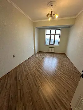 Satılır 2 otaqlı mənzil 83 m²