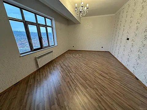 Satılır 2 otaqlı mənzil 83 m²