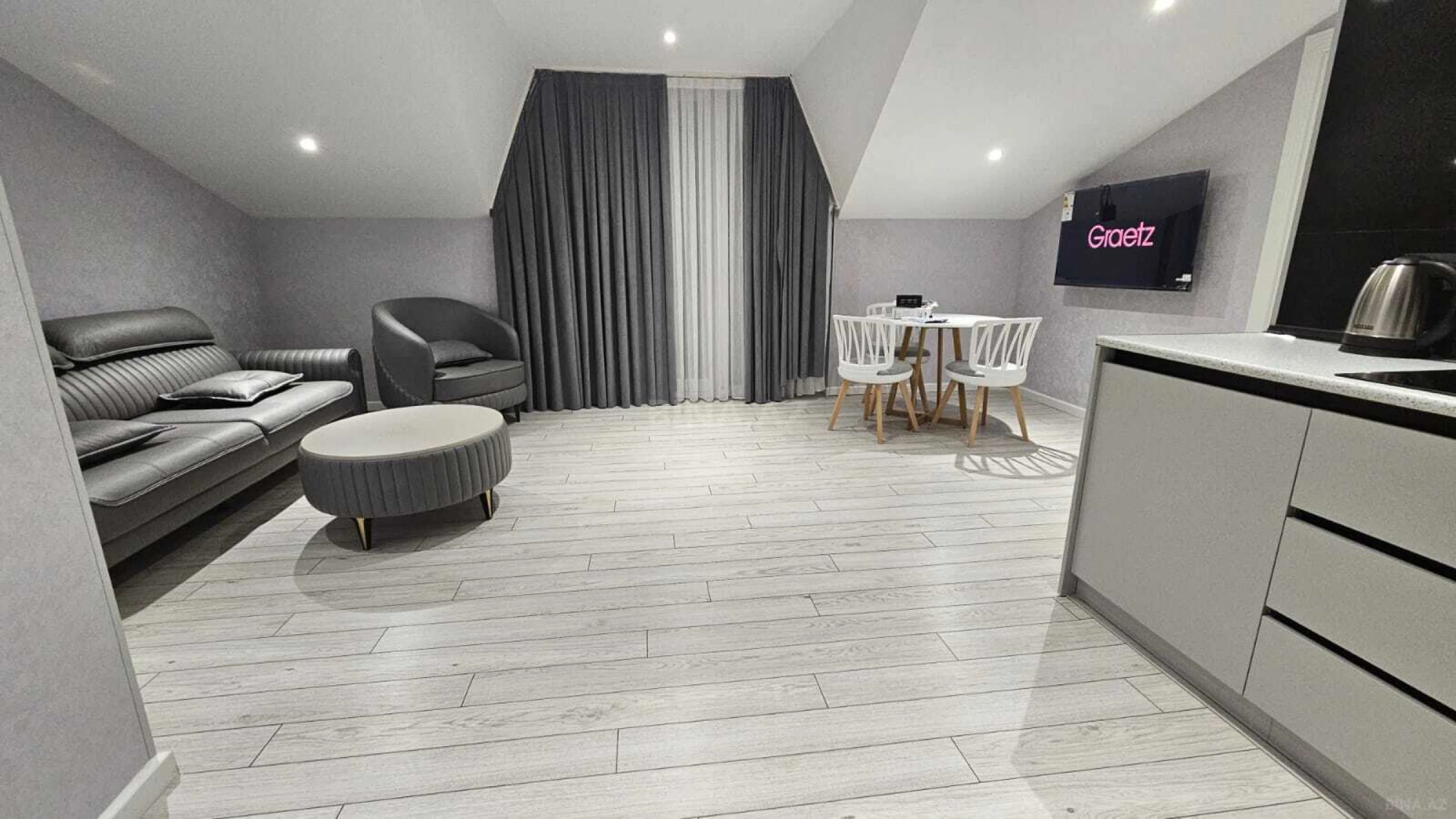 Kirayə verilir 2 otaqlı mənzil 75 m²