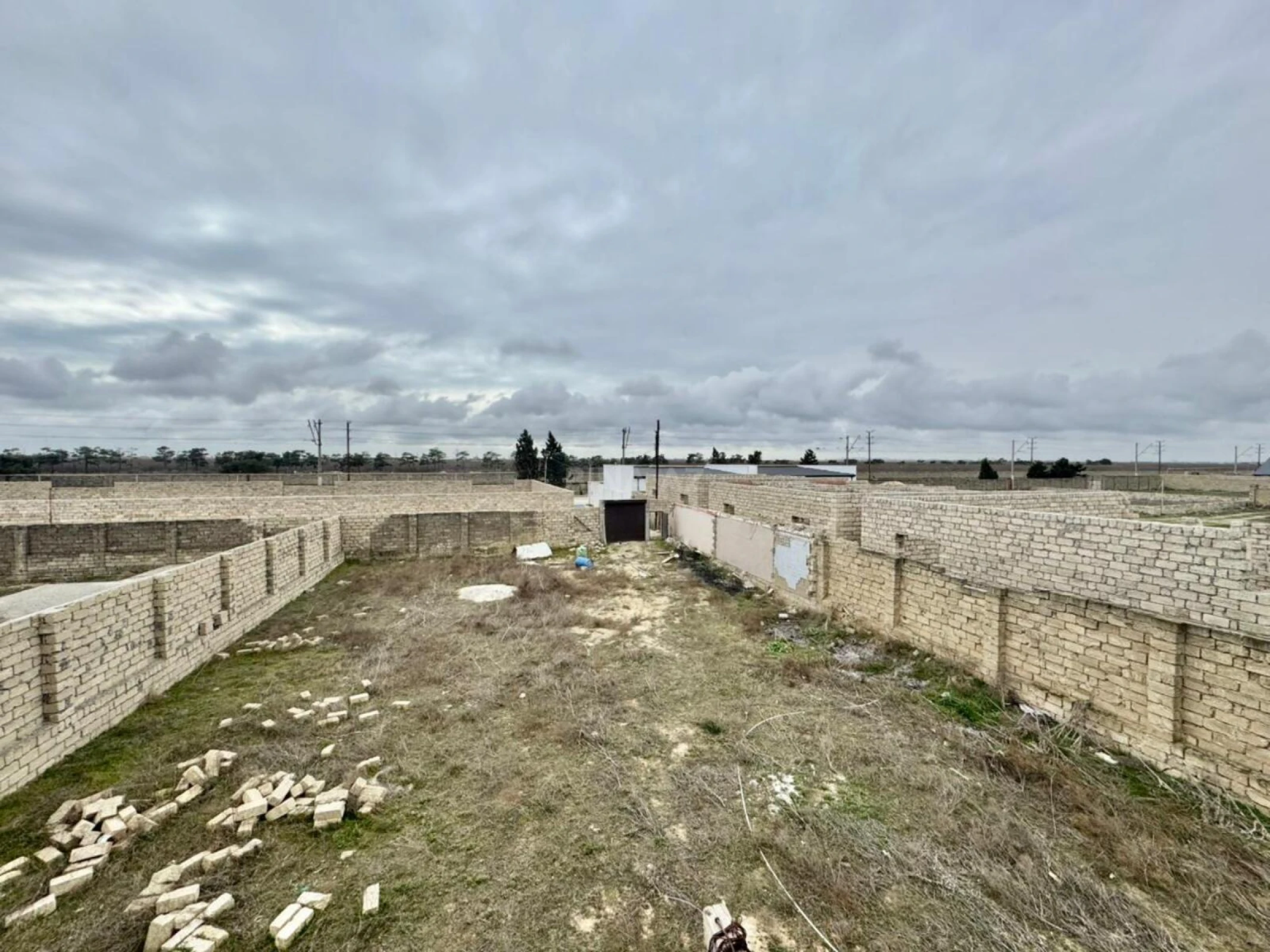 Satılır 6 otaqlı həyət evi 222 m²