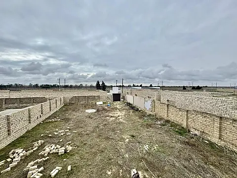 Satılır 6 otaqlı həyət evi 222 m²