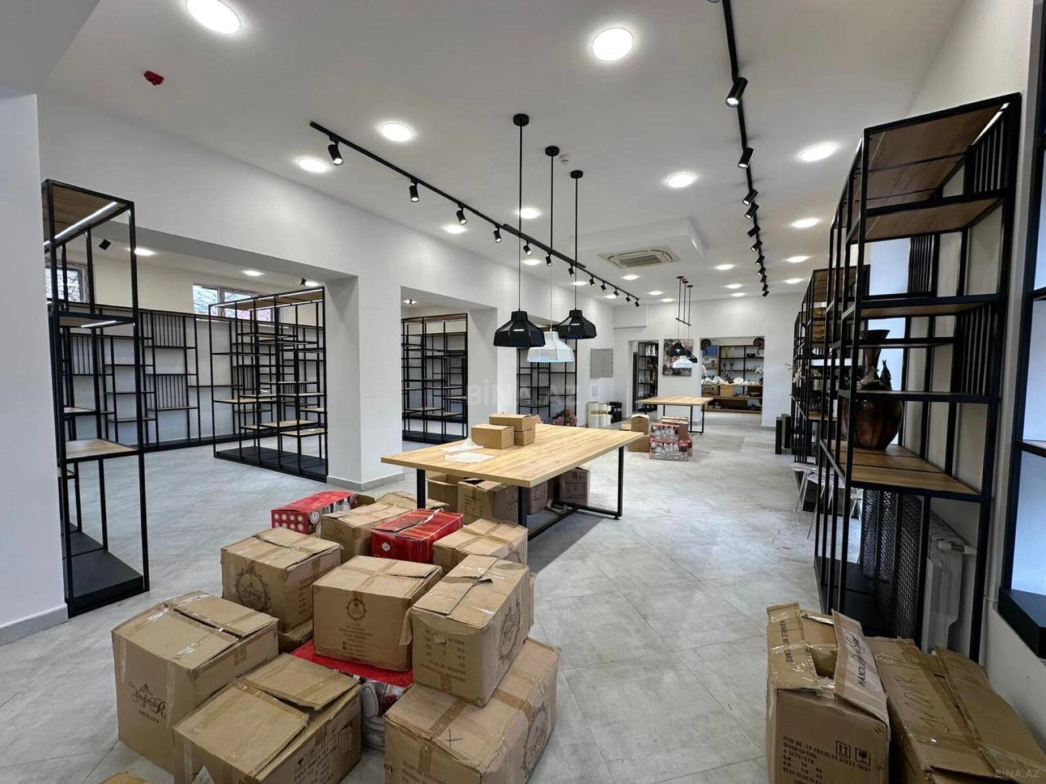 Kirayə verilir obyekt 550 m²