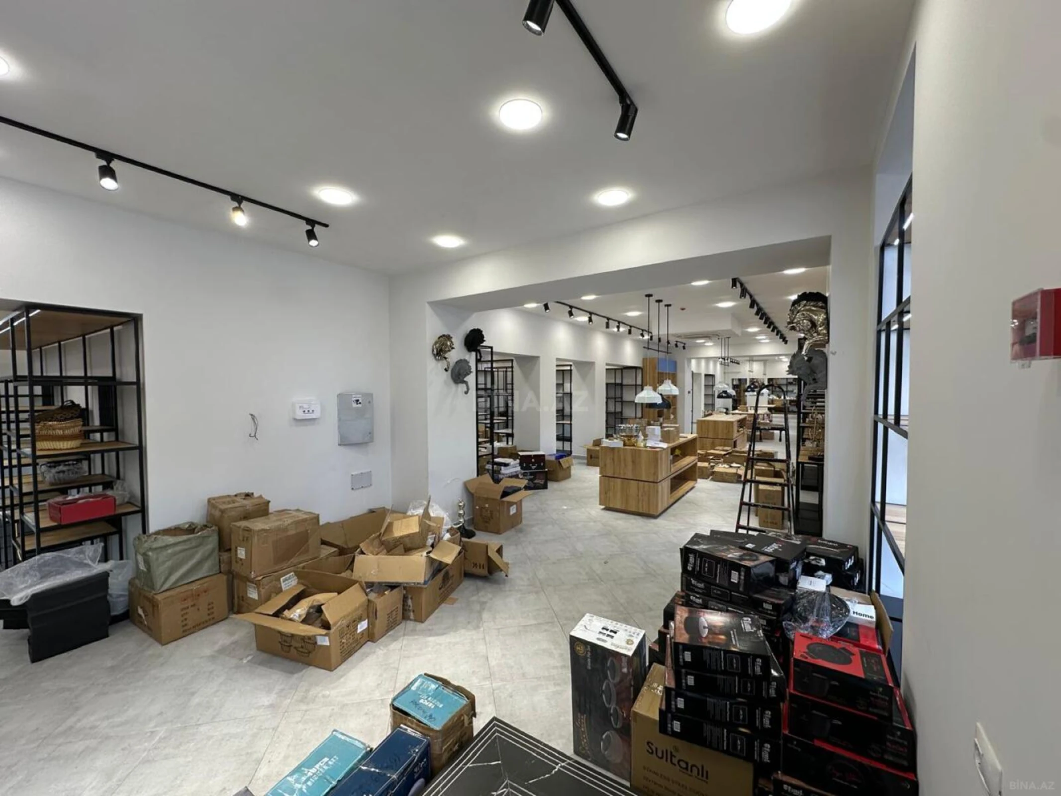 Kirayə verilir obyekt 550 m²