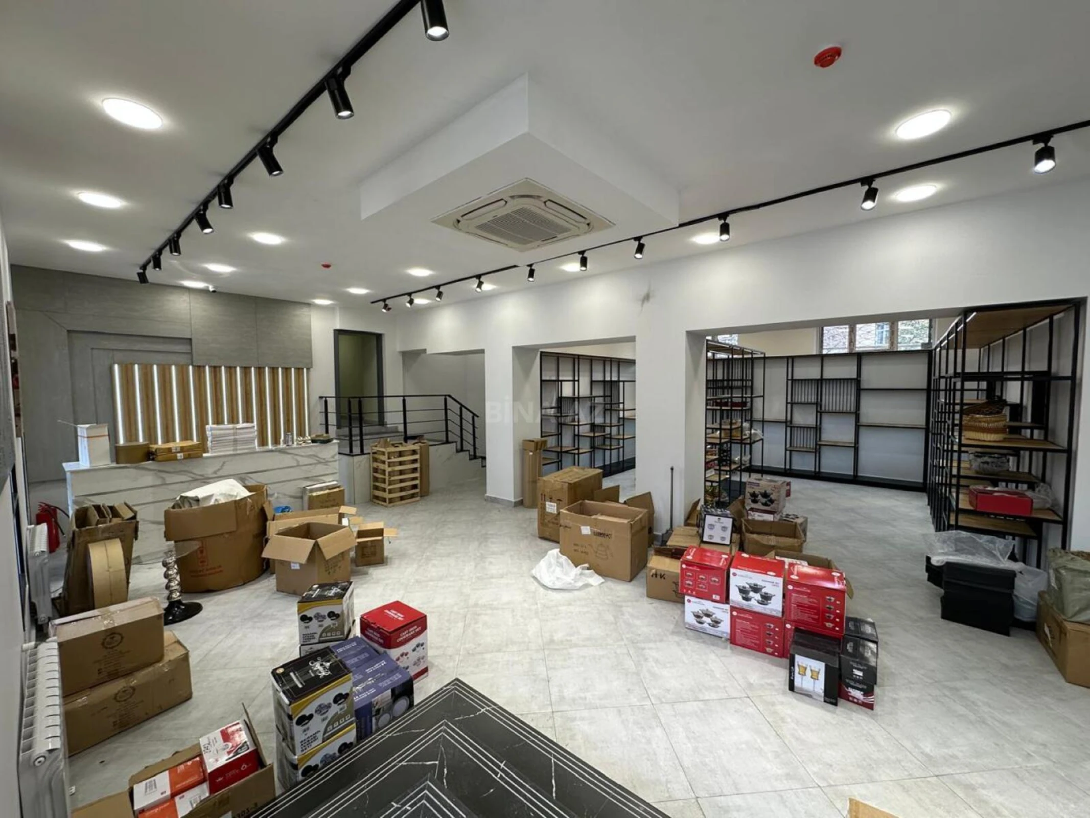 Kirayə verilir obyekt 550 m²