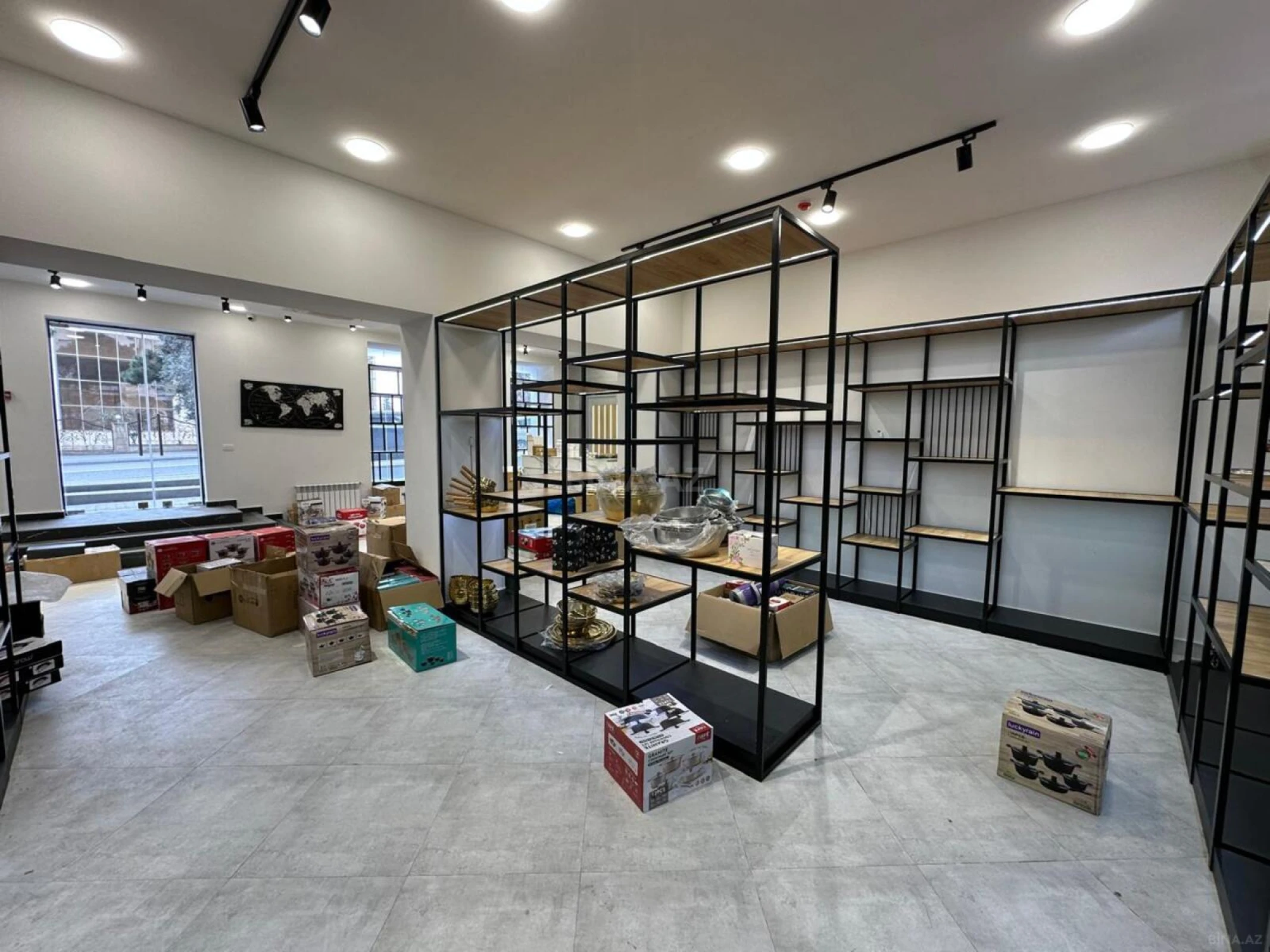 Kirayə verilir obyekt 550 m²