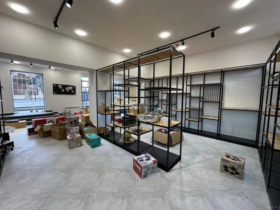 Kirayə verilir obyekt 550 m²