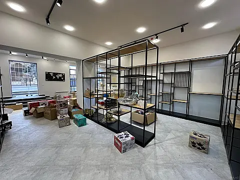 Kirayə verilir obyekt 550 m²