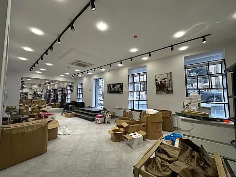 Kirayə verilir obyekt 550 m² — Bakı, Xətai 550.00 m²