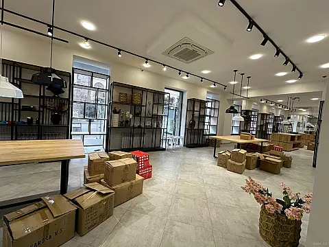 Kirayə verilir obyekt 550 m²