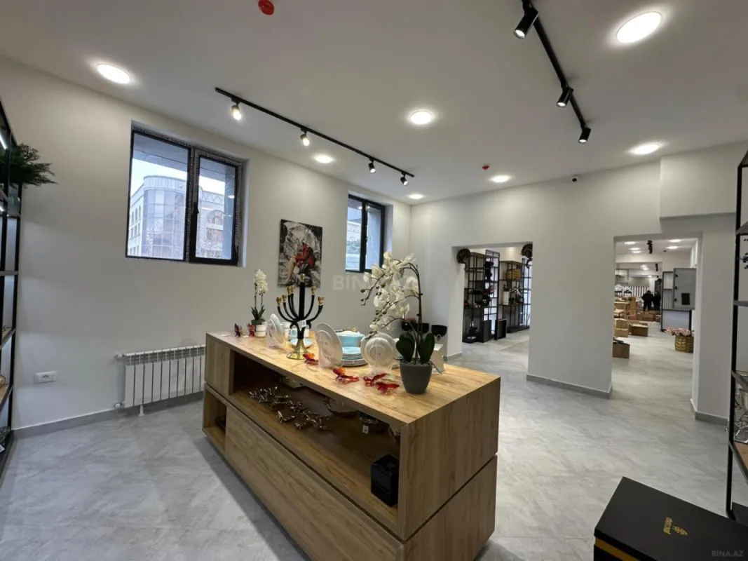 Kirayə verilir obyekt 550 m²