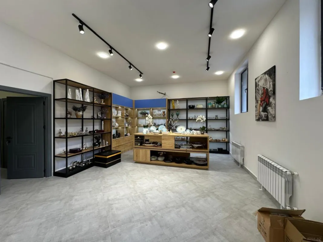 Kirayə verilir obyekt 550 m²