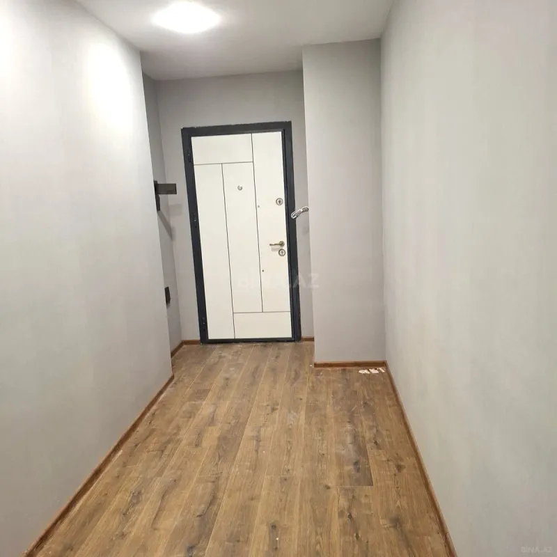 Satılır 2 otaqlı mənzil 92 m²