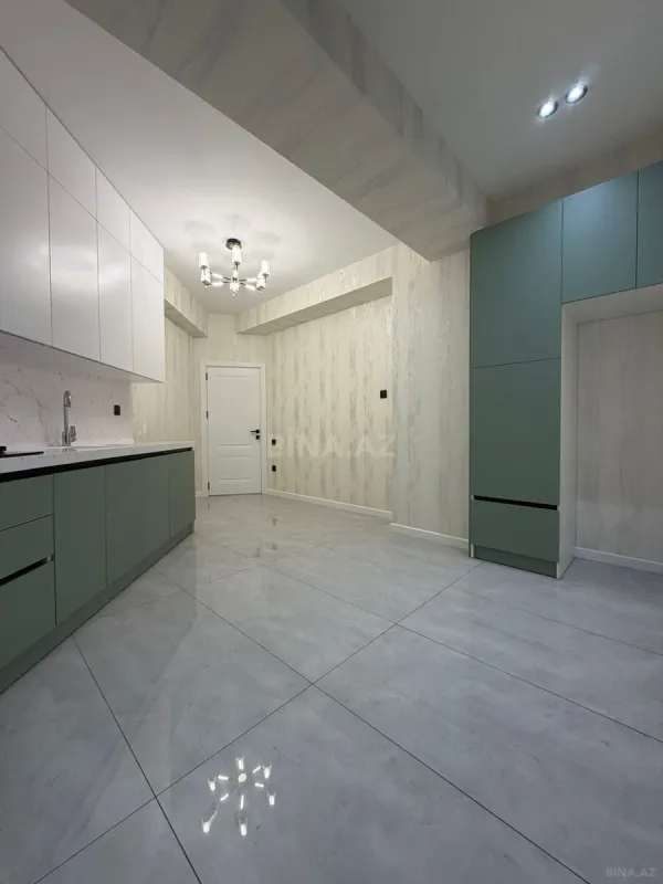 Satılır 3 otaqlı mənzil 107 m²