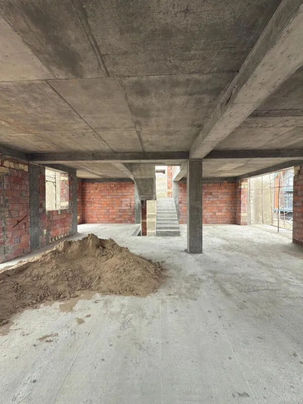 Satılır 6 otaqlı həyət evi 360 m²